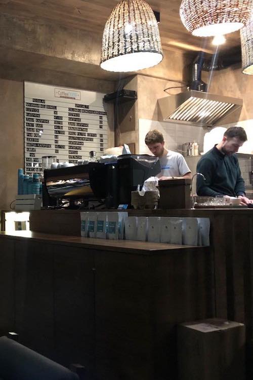 Кав’ярню Coffeedoor на Подолі оновили: більше місця і нове меню