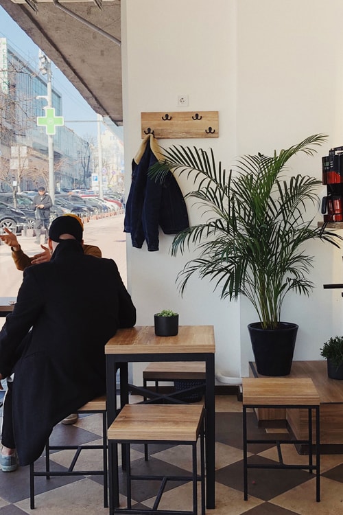 Напроти київської опери відкрили кав’ярню Pro Coffee