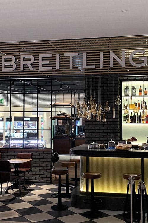 Швейцарський виробник годинників Breitling відкрив кав’ярню в Цюриху