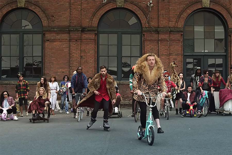 Репер Macklemore став креативним директором американської мережі кав’ярень