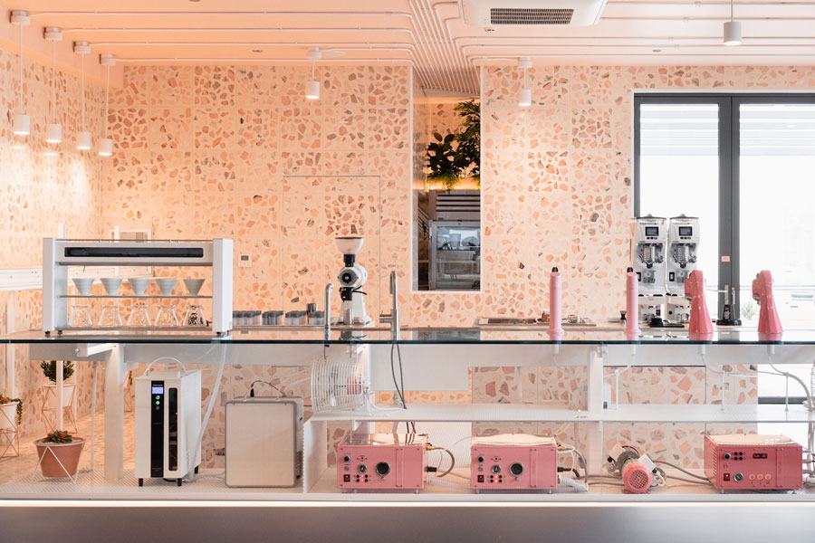 Onyx Coffee Lab відкрили кав’ярню на молокозаводі, що переробили на арт-центр