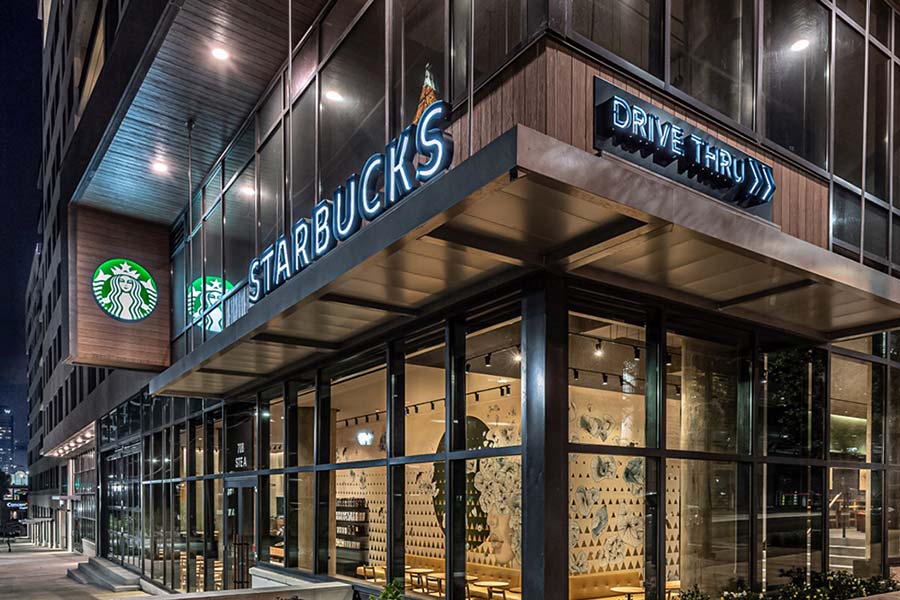 Starbucks перевів усі кав’ярні в Північній Америці на модель to go через коронавірус