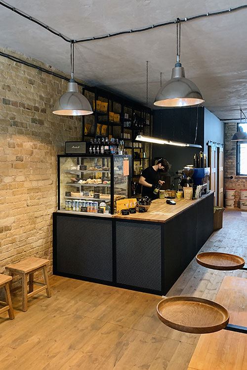 Buck Coffee Roasters відкрили другу кав’ярню на Подолі