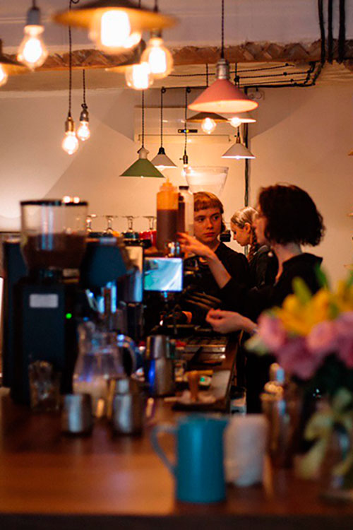 Кав’ярню High Hill Specialty Coffee Roasters перезапустили в Дніпрі: більше місця та відкрита обсмажка