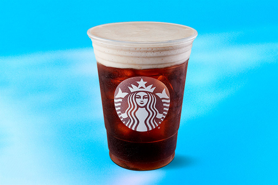 Starbucks почав продавати колд-брю з піною із мигдалевого молока