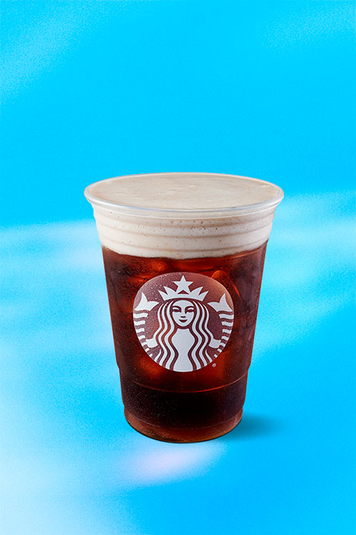 Starbucks почав продавати колд-брю з піною із мигдалевого молока