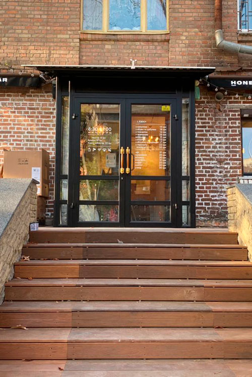 Honest Coffee Bar відкривають на Мечникова. Це перша кав‘ярня власників «Пиріжкової Тітки Клари»