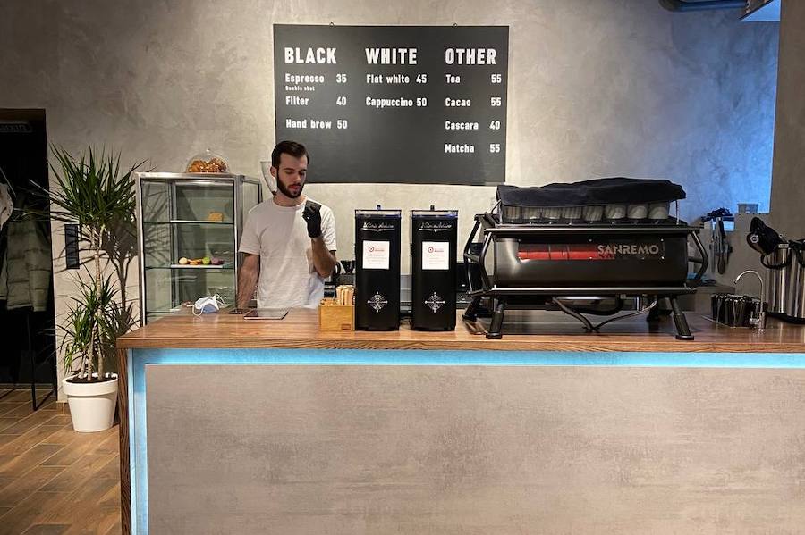!FEST Coffee Mission відкрили перший заклад у Києві: кавовий хаб із кав’ярнею та лабораторією