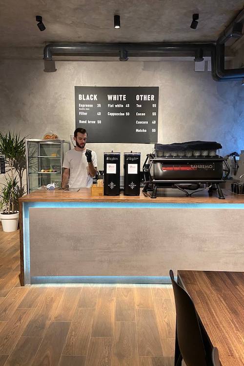 !FEST Coffee Mission відкрили перший заклад у Києві: кавовий хаб із кав’ярнею та лабораторією