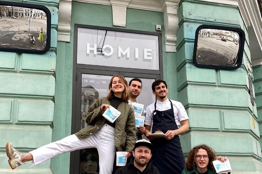 Кафе Homie відкрили в Дніпрі. З кавою, ранніми сніданками та натуральним вином